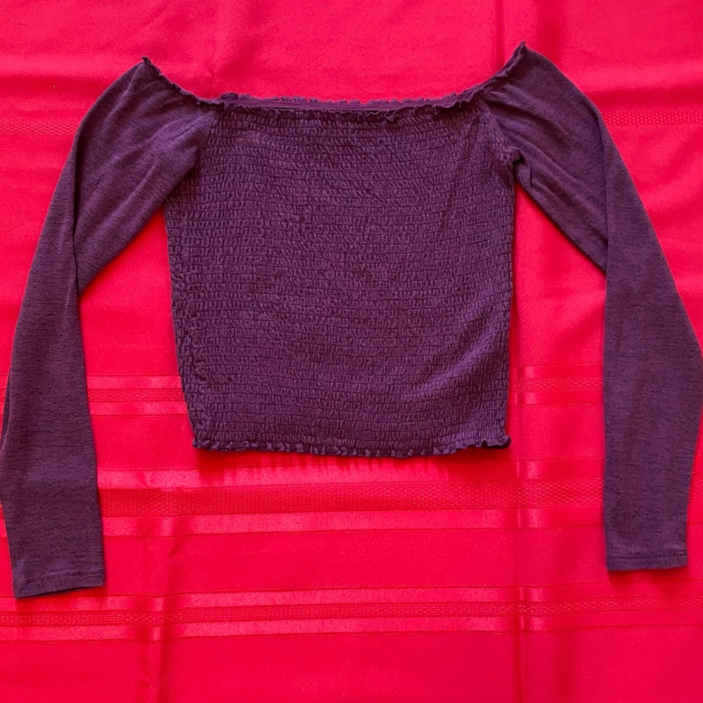 XS Hollister off the shoulder